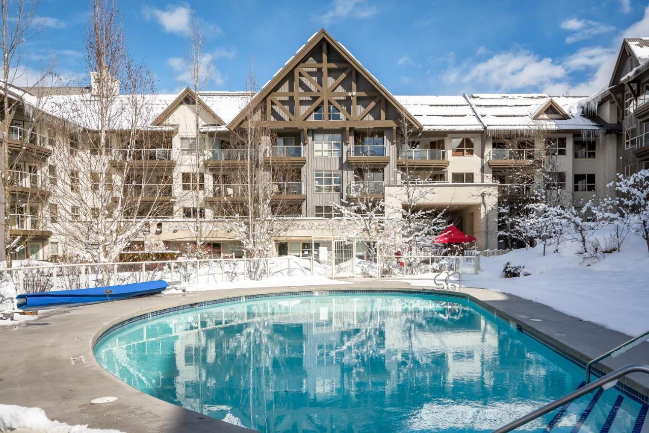 The Aspens On Blackcomb Aparthotel Whistler Exterior photo