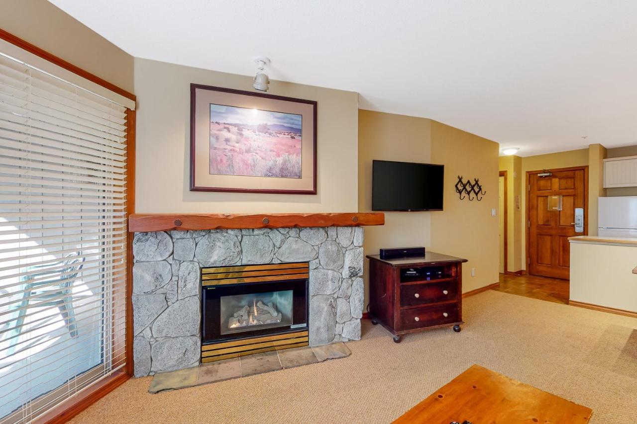 The Aspens On Blackcomb Aparthotel Whistler Room photo